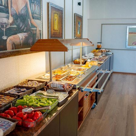 Hotel Montana Palace Kruševo Esterno foto