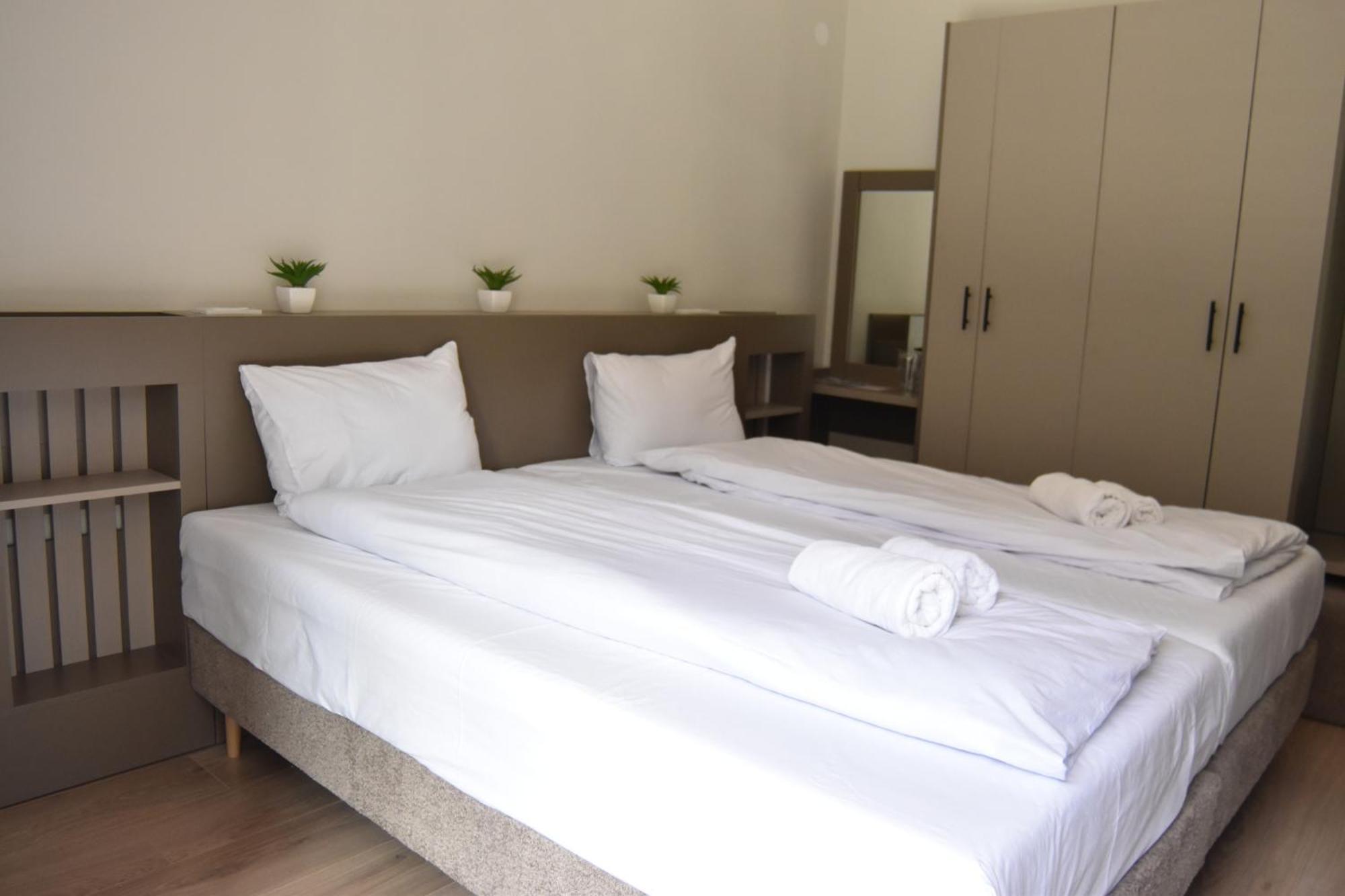 Hotel Montana Palace Kruševo Esterno foto